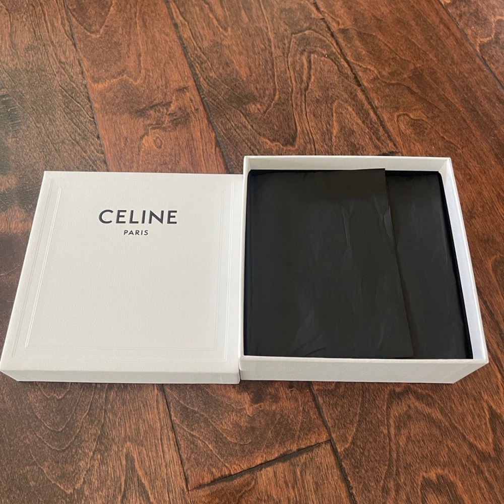 Celine headband - Picture 5 of 5